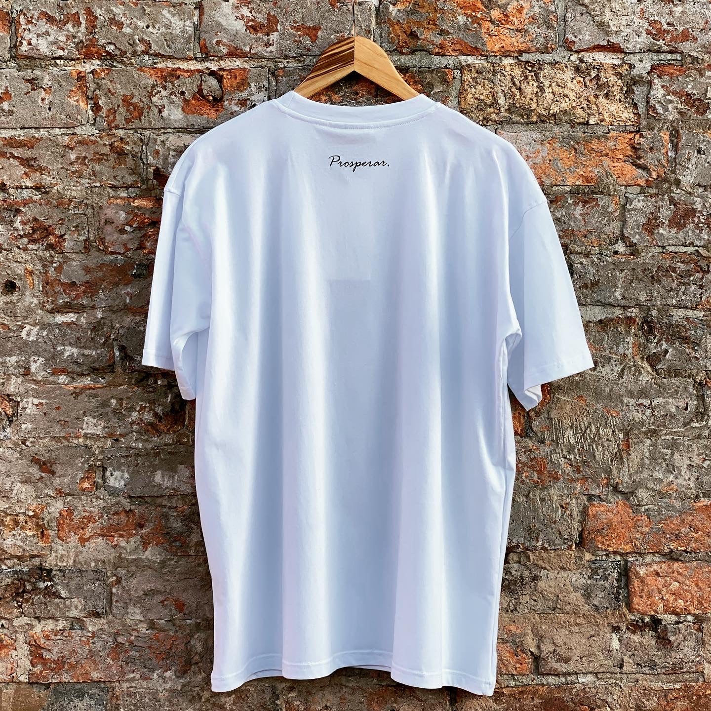 Signature Prosperar Tee